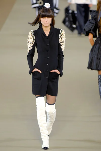 Look 25